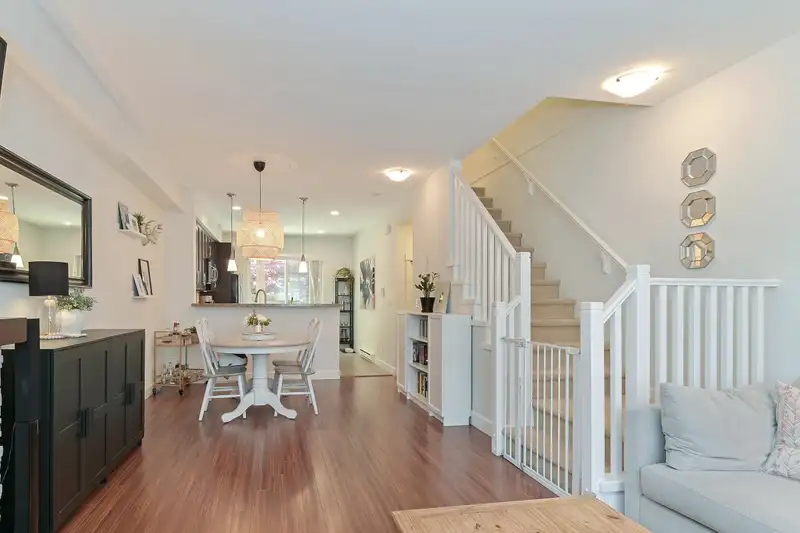 24 2979 156 STREET - photo 4 of 22