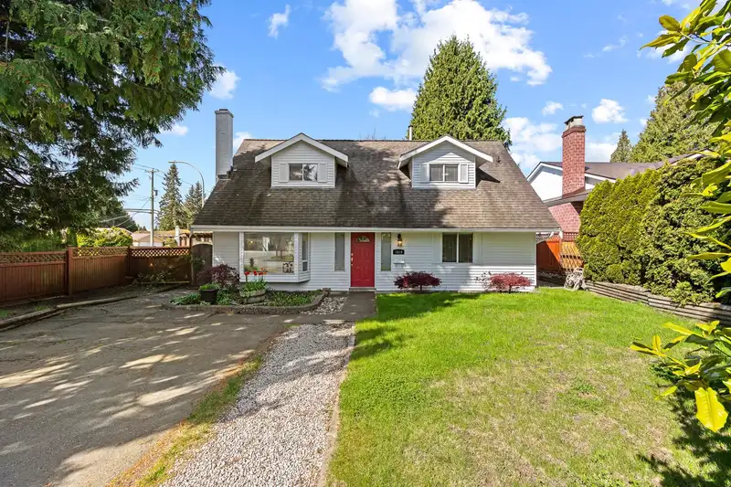 1619 138A STREET - photo 1 of 31