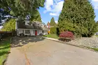 1619 138A STREET - thumbnail 3