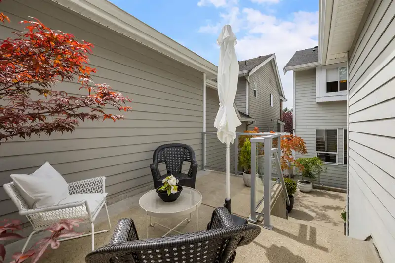 3444 148 STREET - photo 4 of 25