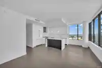 2304 1588 JOHNSTON ROAD - thumbnail 12