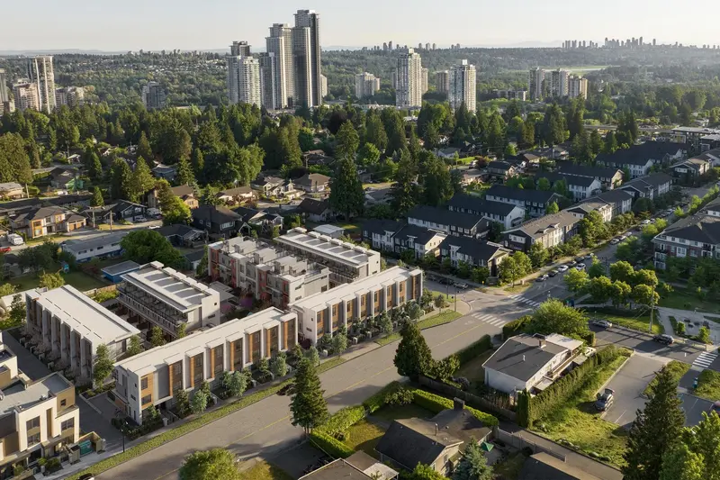 206 639 ASPEN STREET - photo 1 of 8