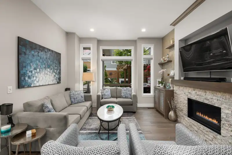 15868 MOUNTAIN VIEW DRIVE - photo 3 of 40