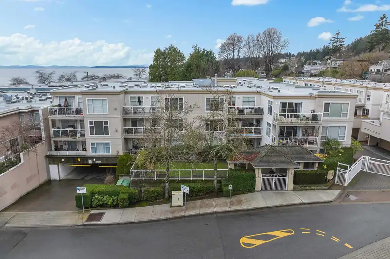 201 1153 VIDAL STREET - photo 2 of 40