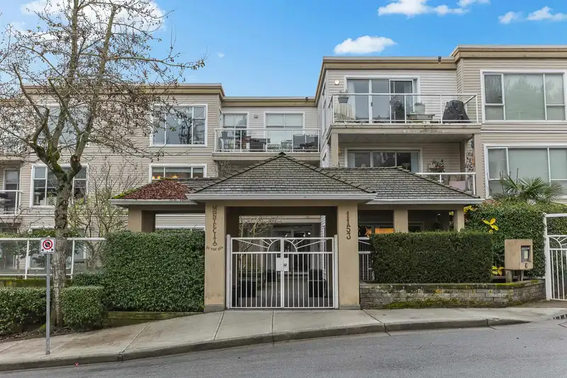 201 1153 VIDAL STREET - photo 4 of 40