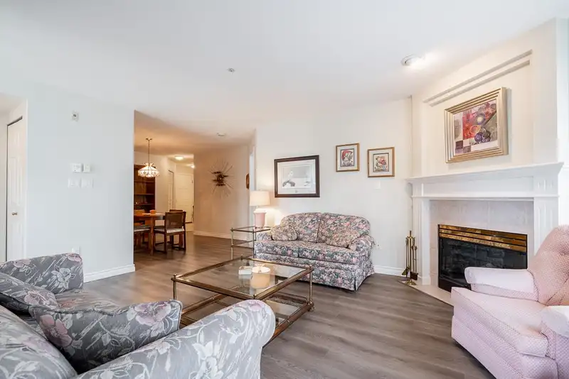 205 1576 MERKLIN STREET - photo 4 of 39