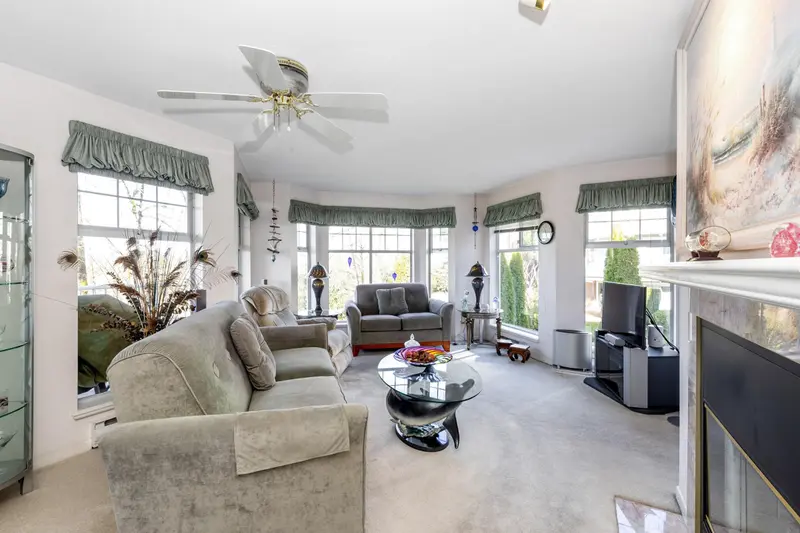 207 11601 227 STREET - photo 4 of 20