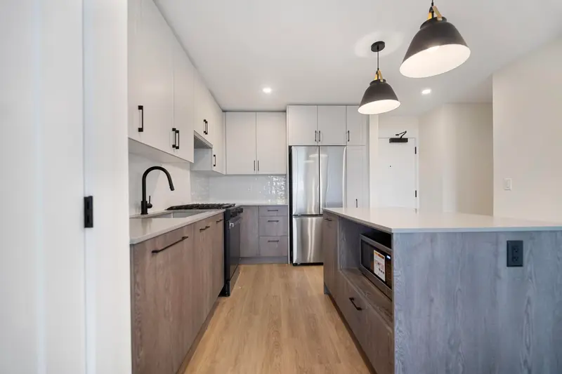 503 27215 ALDERGROVE TOWN CENTRE DRIVE - photo 2 of 25