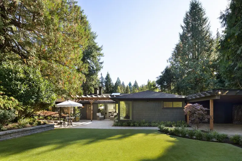 5075 HOWE SOUND LANE - photo 1 of 25