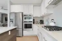 90 15677 28 AVENUE - thumbnail 4