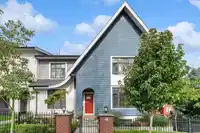 90 15677 28 AVENUE - thumbnail 8