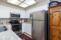 107 1447 BEST STREET - thumbnail 25