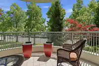 201 1705 MARTIN DRIVE - thumbnail 23