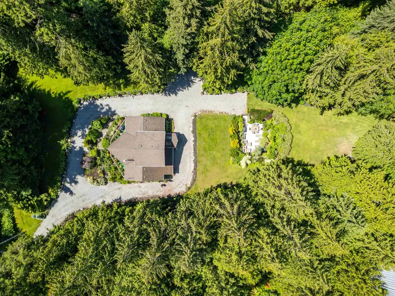 2596 MILES ROAD - photo 2 of 25