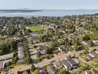 15916 RUSSELL AVENUE - thumbnail 8