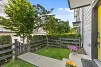 9 16323 15 AVENUE - thumbnail 23