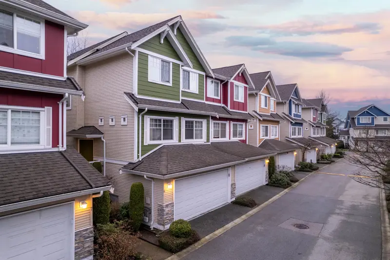 6 1108 RIVERSIDE CLOSE - photo 1 of 25