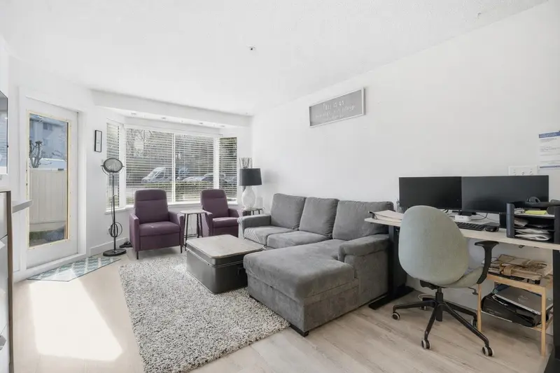 131 33173 OLD YALE ROAD - photo 3 of 25