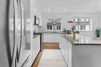 30 127 172 STREET - thumbnail 7