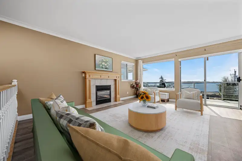 15173 ROYAL AVENUE - photo 3 of 30