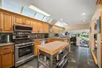 1246 OXFORD STREET - thumbnail 6
