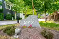 8 277 171 STREET - thumbnail 1
