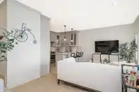 3 1424 EVERALL STREET - thumbnail 4