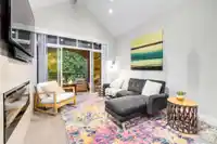 111 2853 HELC PLACE - thumbnail 3