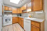 7 2345 CRANLEY DRIVE - thumbnail 16