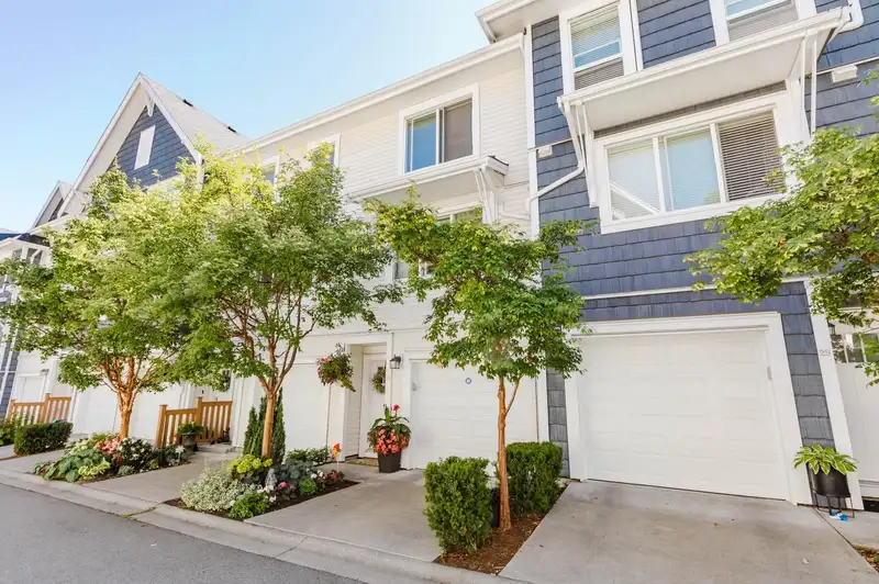 28 3039 156 STREET - photo 1 of 33