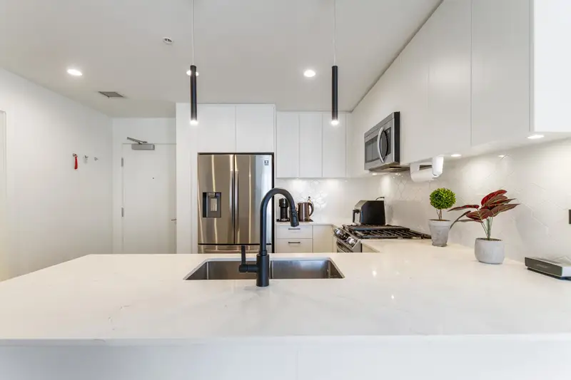 B308 20018 83A AVENUE - photo 4 of 22