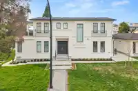 1113 DOLPHIN STREET - thumbnail 2