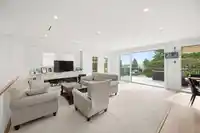 1113 DOLPHIN STREET - thumbnail 5