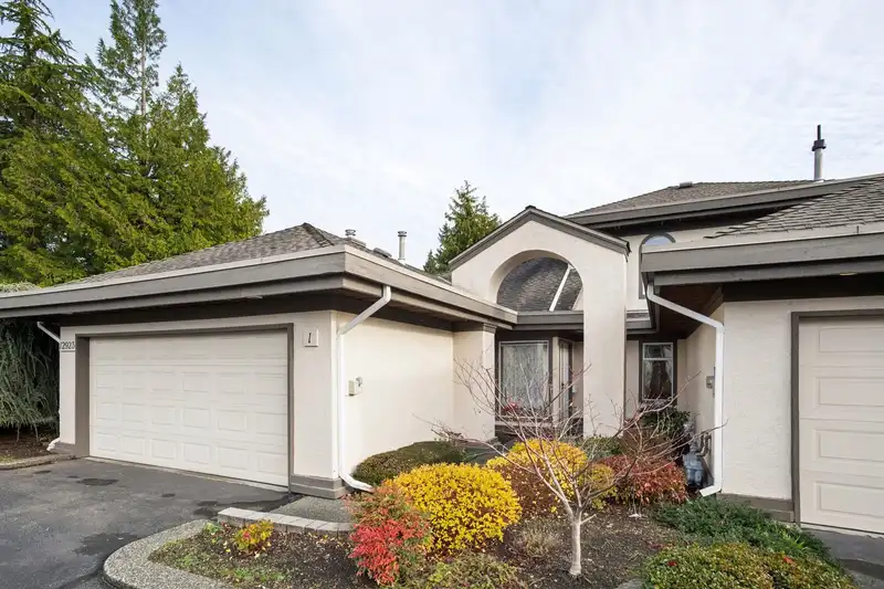 1 12923 17 AVENUE - photo 1 of 32