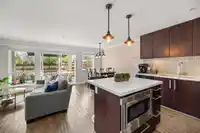 209 15735 CROYDON DRIVE - thumbnail 11
