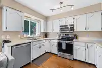 14450 19 AVENUE - thumbnail 9