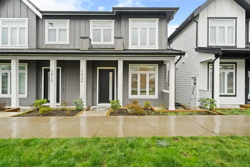 16706 16 AVENUE - photo 1 of 40