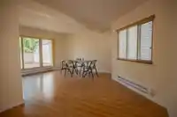 1469 MERKLIN STREET - thumbnail 7
