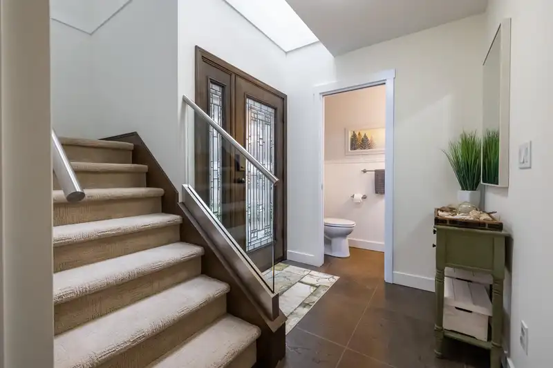 859 HABGOOD STREET - photo 3 of 35
