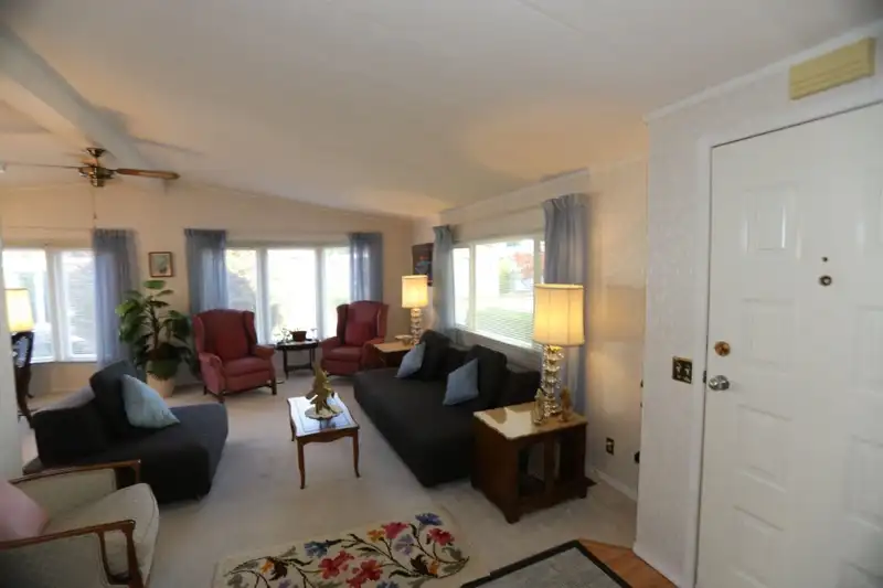 112 2303 CRANLEY DRIVE - photo 2 of 25