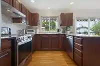 16068 10A AVENUE - thumbnail 6