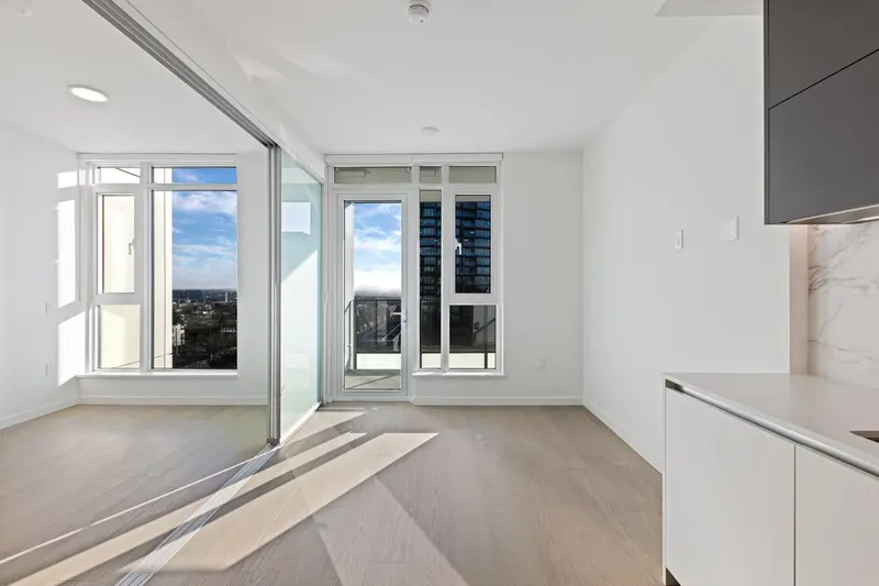 606 8415 GRANVILLE STREET - photo 3 of 25