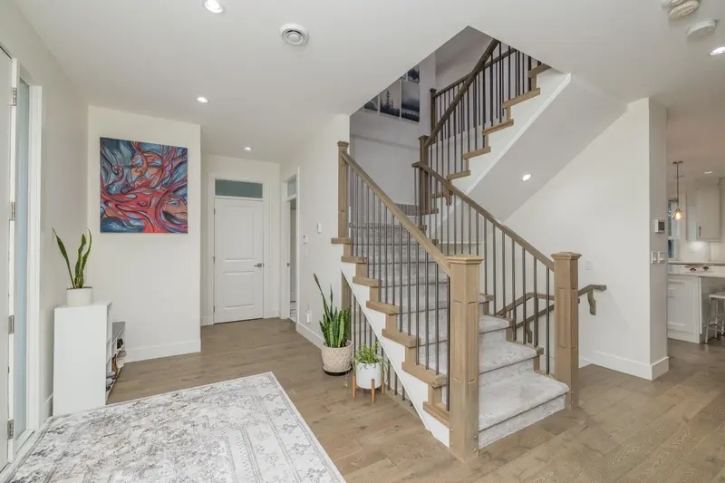 1025 RANCH PARK WAY - photo 3 of 25