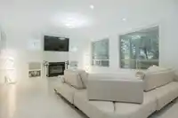 17447 0A AVENUE - thumbnail 3