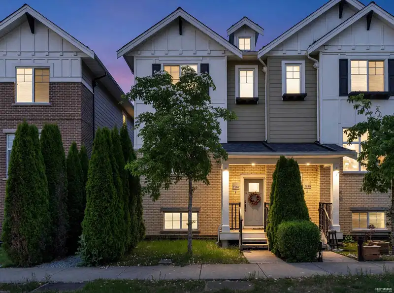 2290 164A STREET - photo 1 of 30