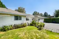 1163 KING GEORGE BOULEVARD - thumbnail 3