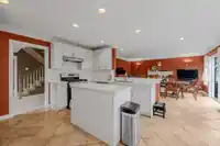 2443 150 STREET - thumbnail 23