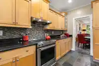 2440 124B STREET - thumbnail 7