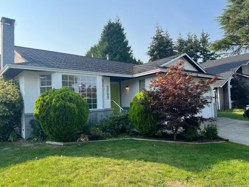 2069 153 STREET - photo 1 of 20