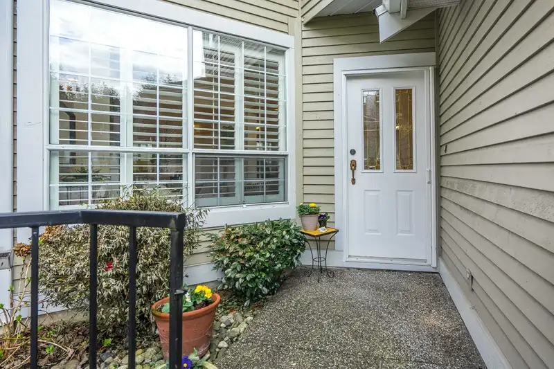 42 2688 150 STREET - photo 4 of 38